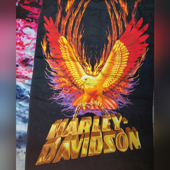 Harley Davidson Eagle Towel - Picture 2 of 6